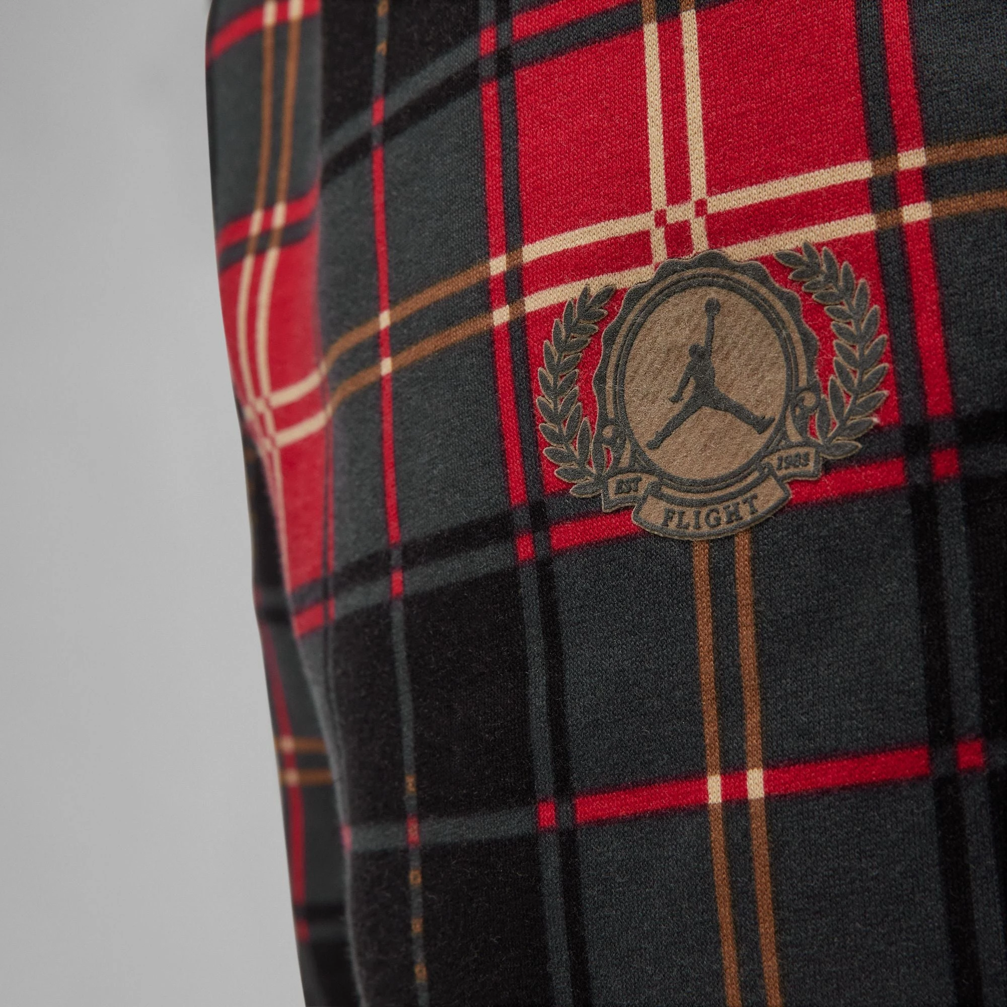 Jordan Essential Holiday Fleece Sweatpants (Fire Red/Dark Driftwood) - Image 5