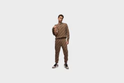 Jordan Essentials Graphic Fleece Pants (Palomino)